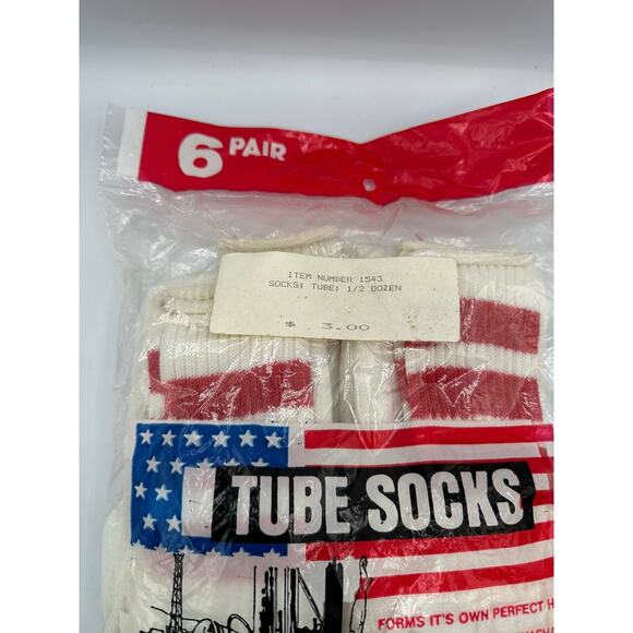 2 Pairs Of Vintage 80s Cream With Red Stripes Tube Socks, Smaller Fit Amd Length - Picture 2 of 5